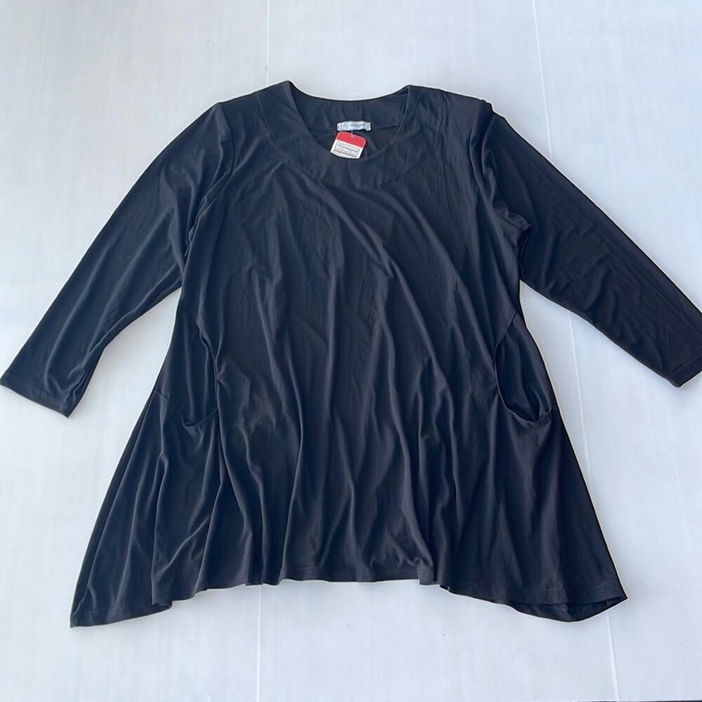 NEW (Magna Fashion) Womens SIZE 10/12 Black Oversized Basic Tunic Top C4051